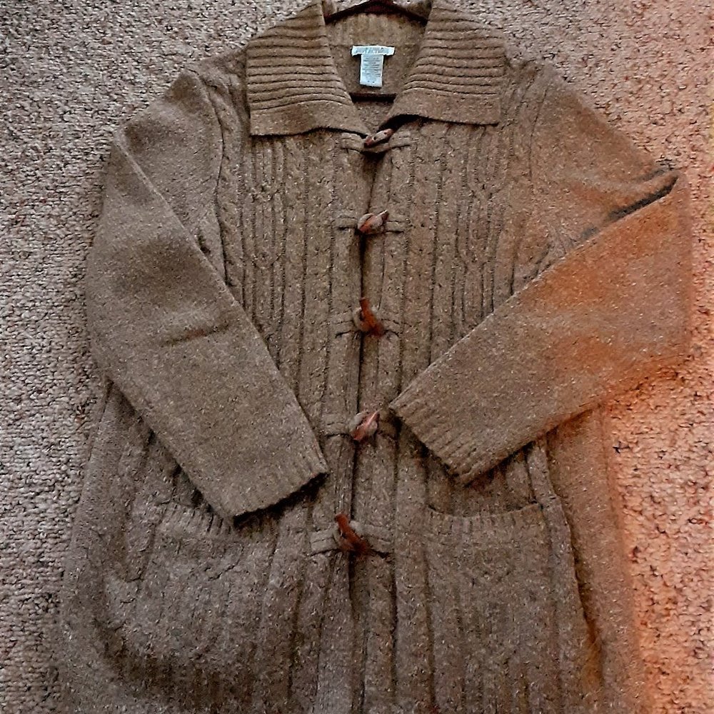 Northern Reflections Peg button  Cardigan Vintage